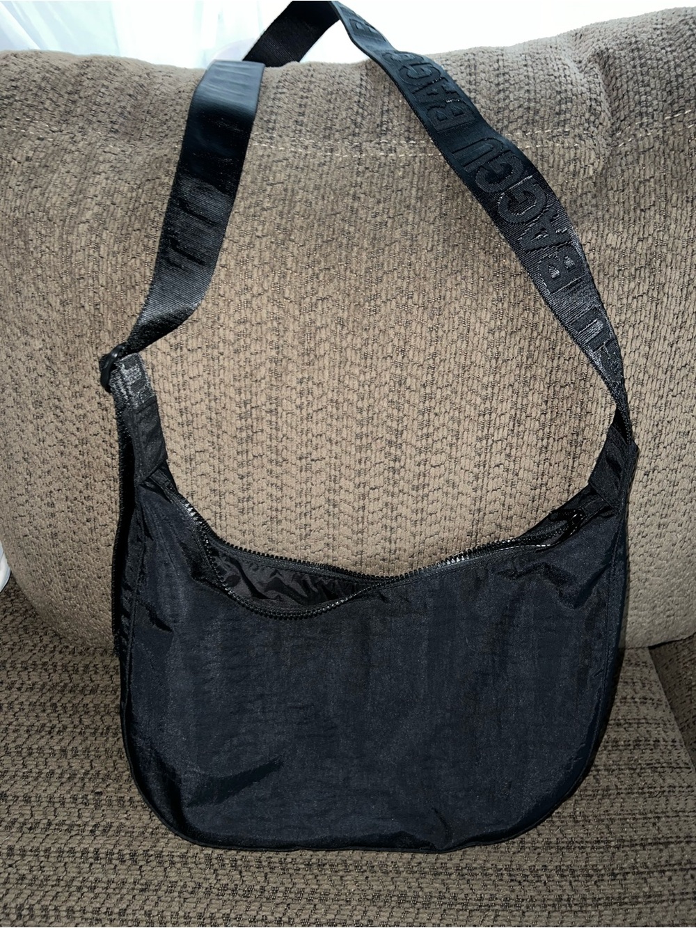 Baggu crescent